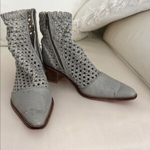 Free People Woven Leather Ankle Boots – Grey/Blue – Size 38 size8